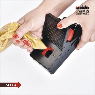 Хорошая цена. 14*7.5*5 CM Профессиональный борьба с вредителями многоразовый улов мышей грызунов с приманкой онлайн